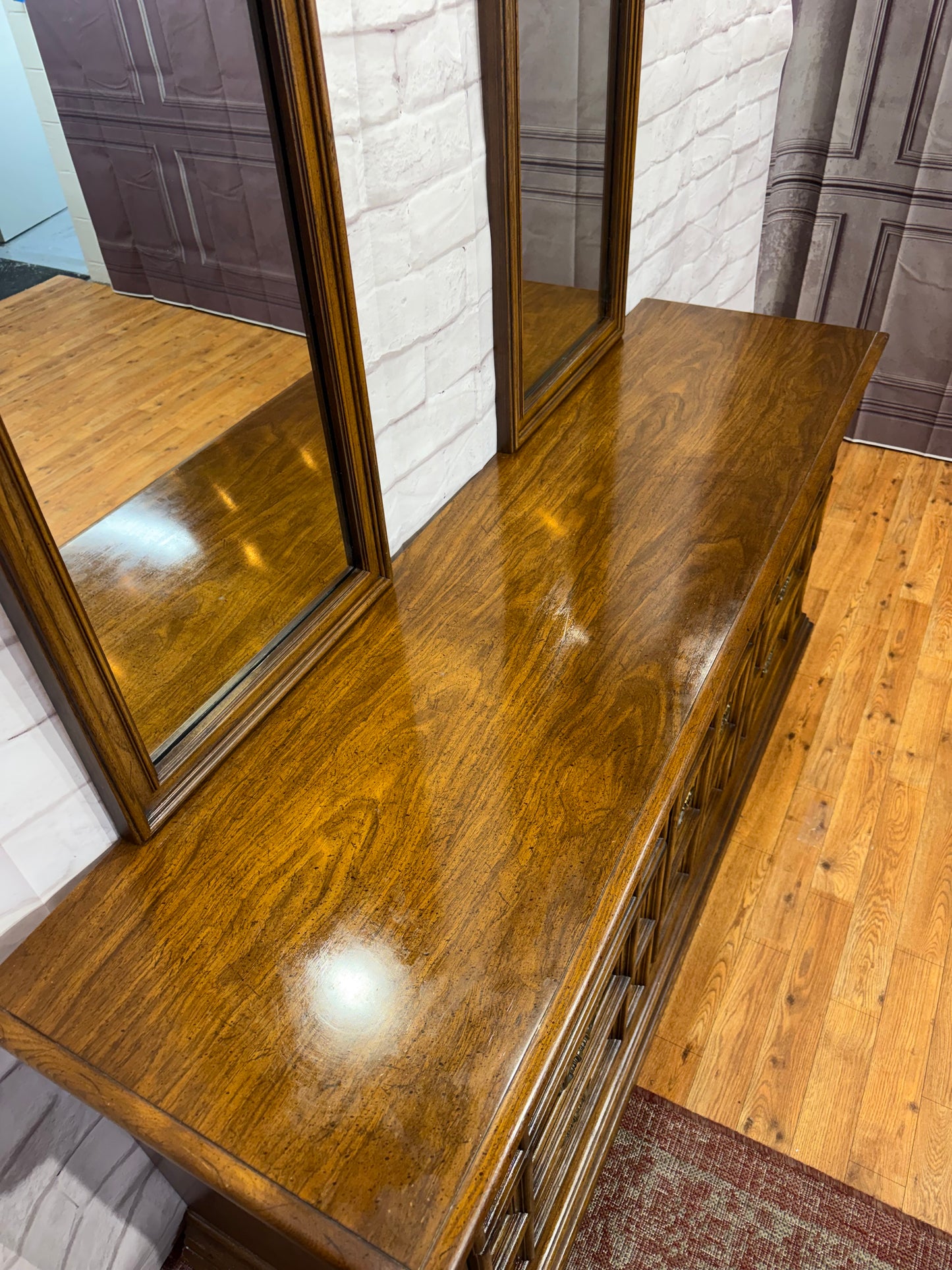 Vintage Dresser w/ 2 Mirrors