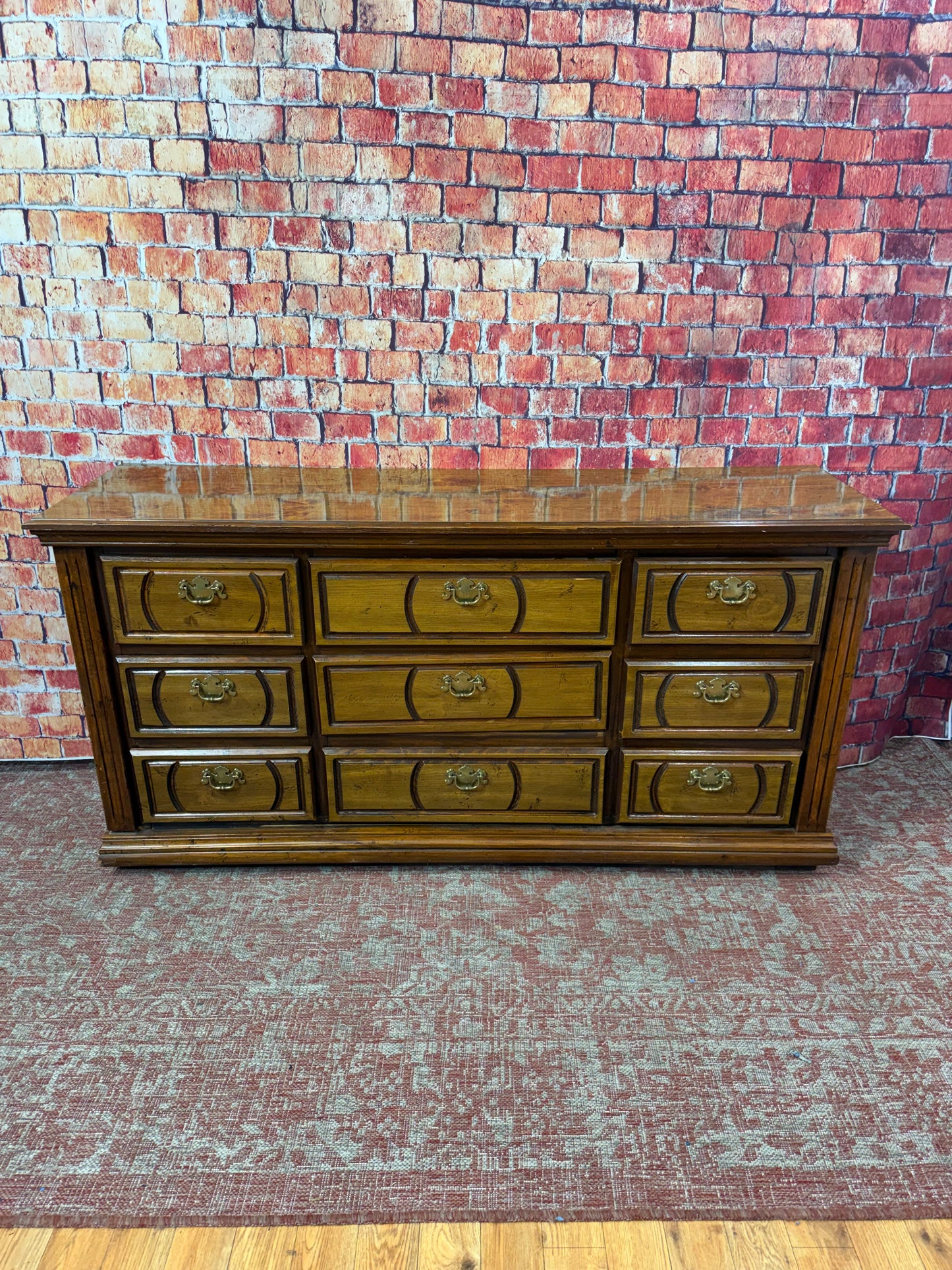 Dresser - 9 Drawers