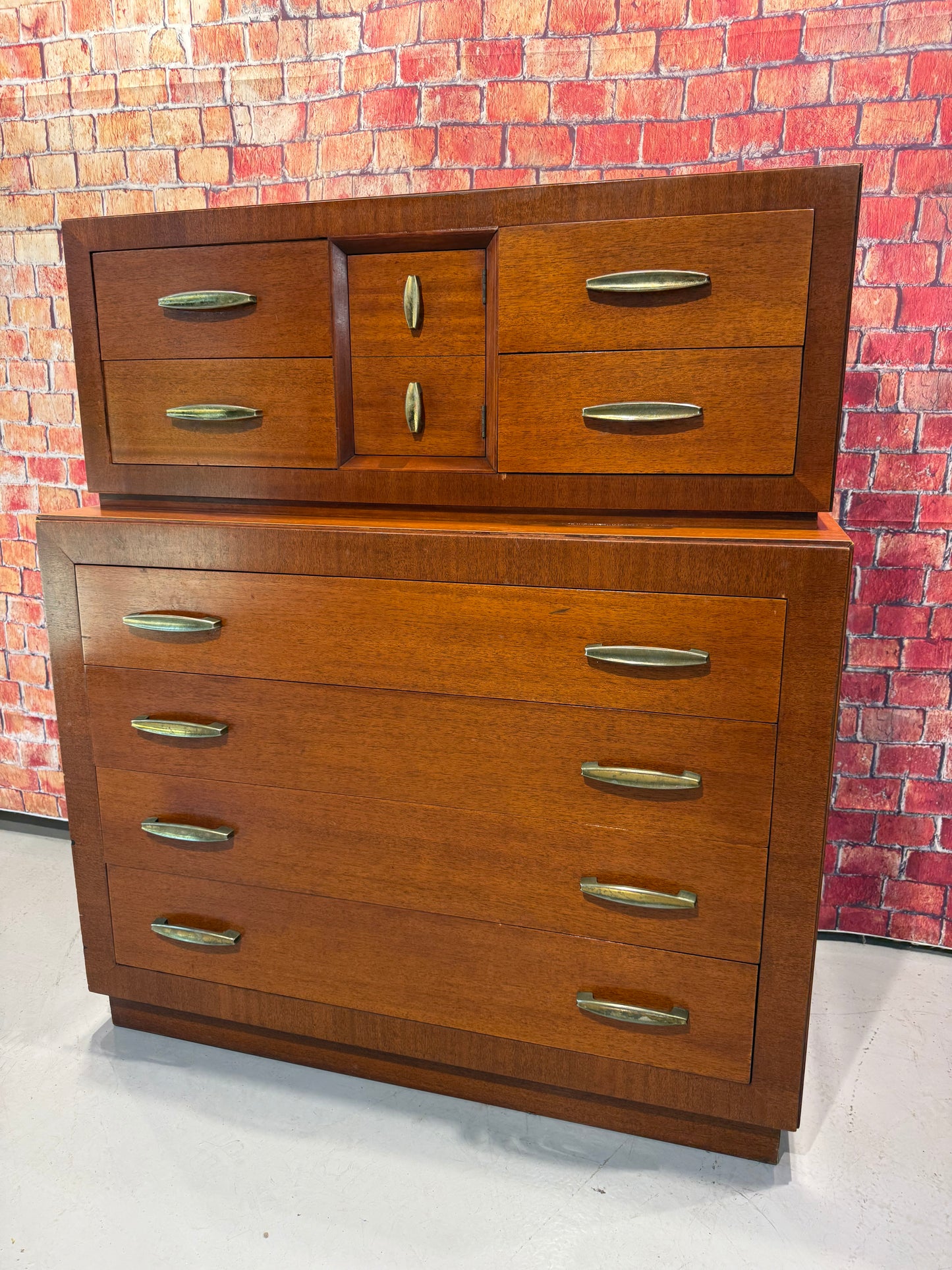 Thomasville MCM Chest of Drawers