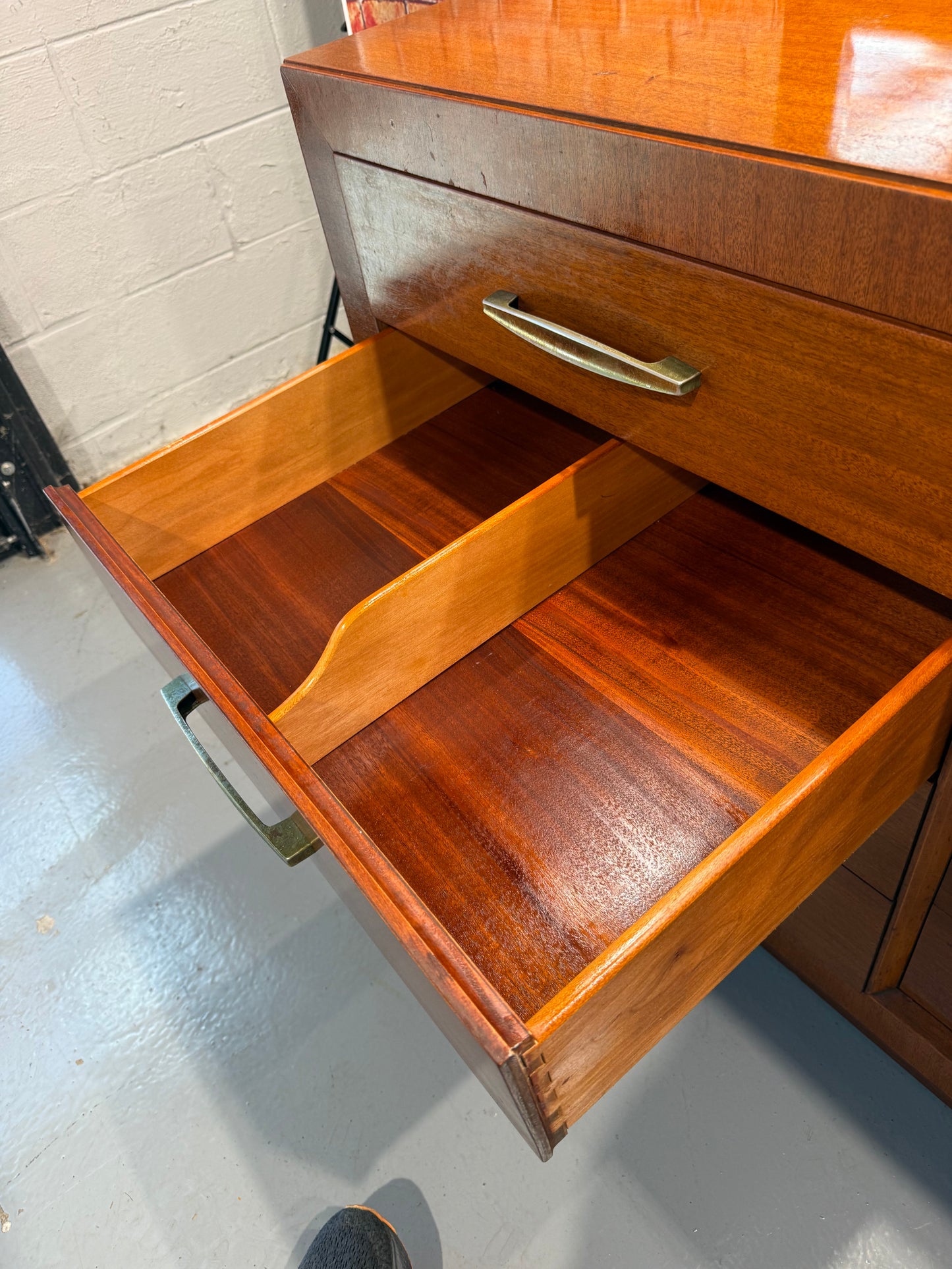 Thomasville MCM Dresser w/ Mirror
