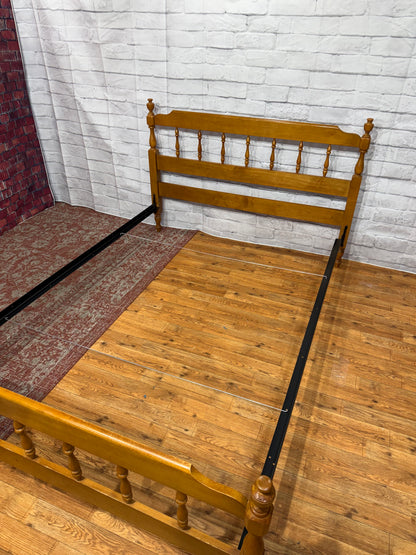 Maple Full Size Bed