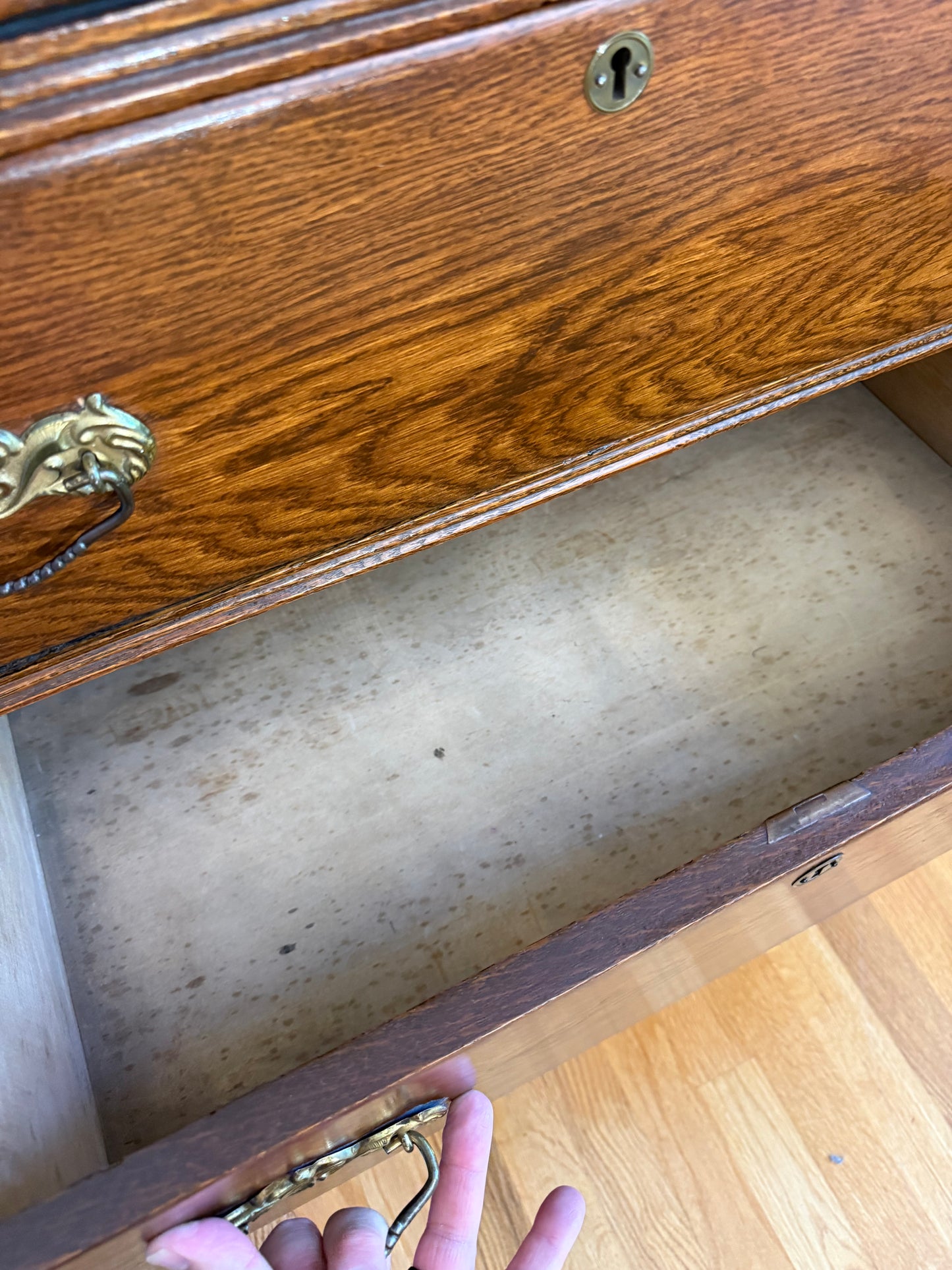 Antique Oak Chest of Drawers