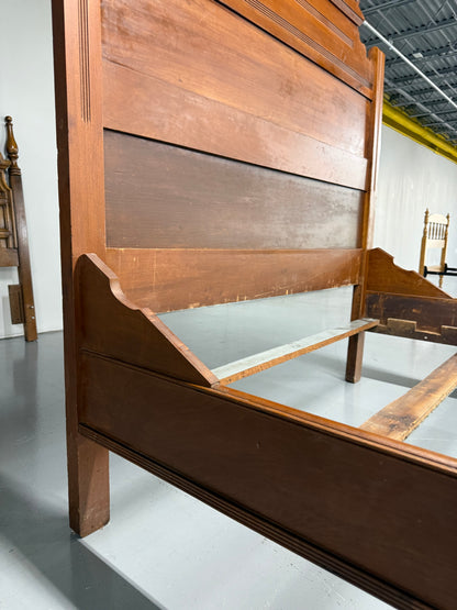 Antique Full Bed