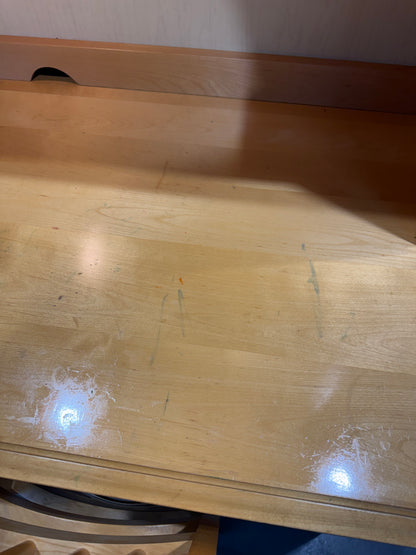 Desk w/ Hutch & Chair