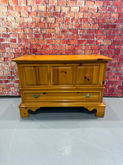 Lexington Cedar Chest