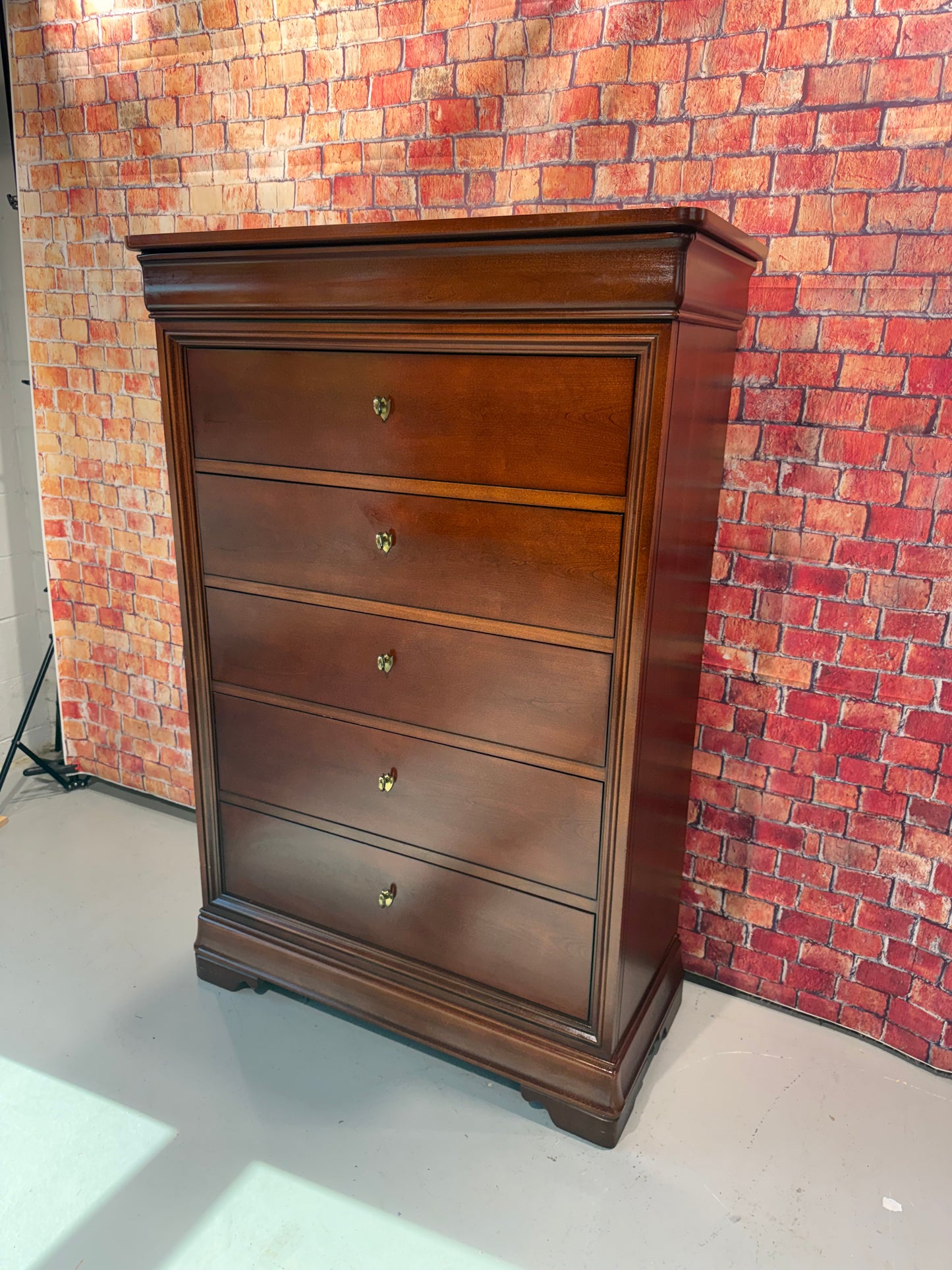 Thomasville Chest of Drawers