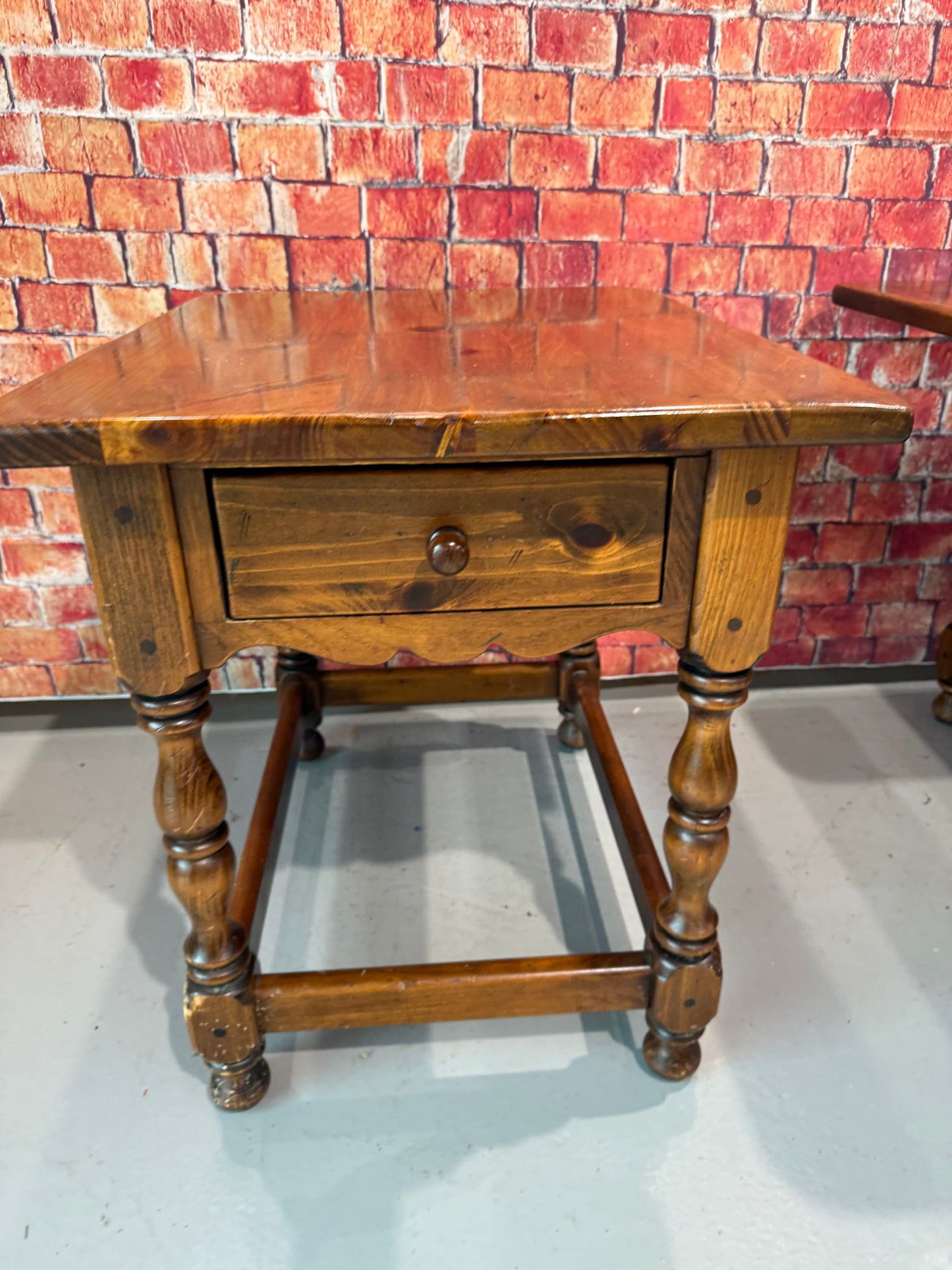 Kling End Tables