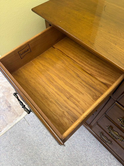 Willett Buffet Table
