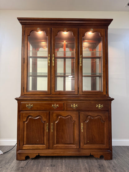 Thomasville China Cabinet