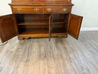 Thomasville China Cabinet