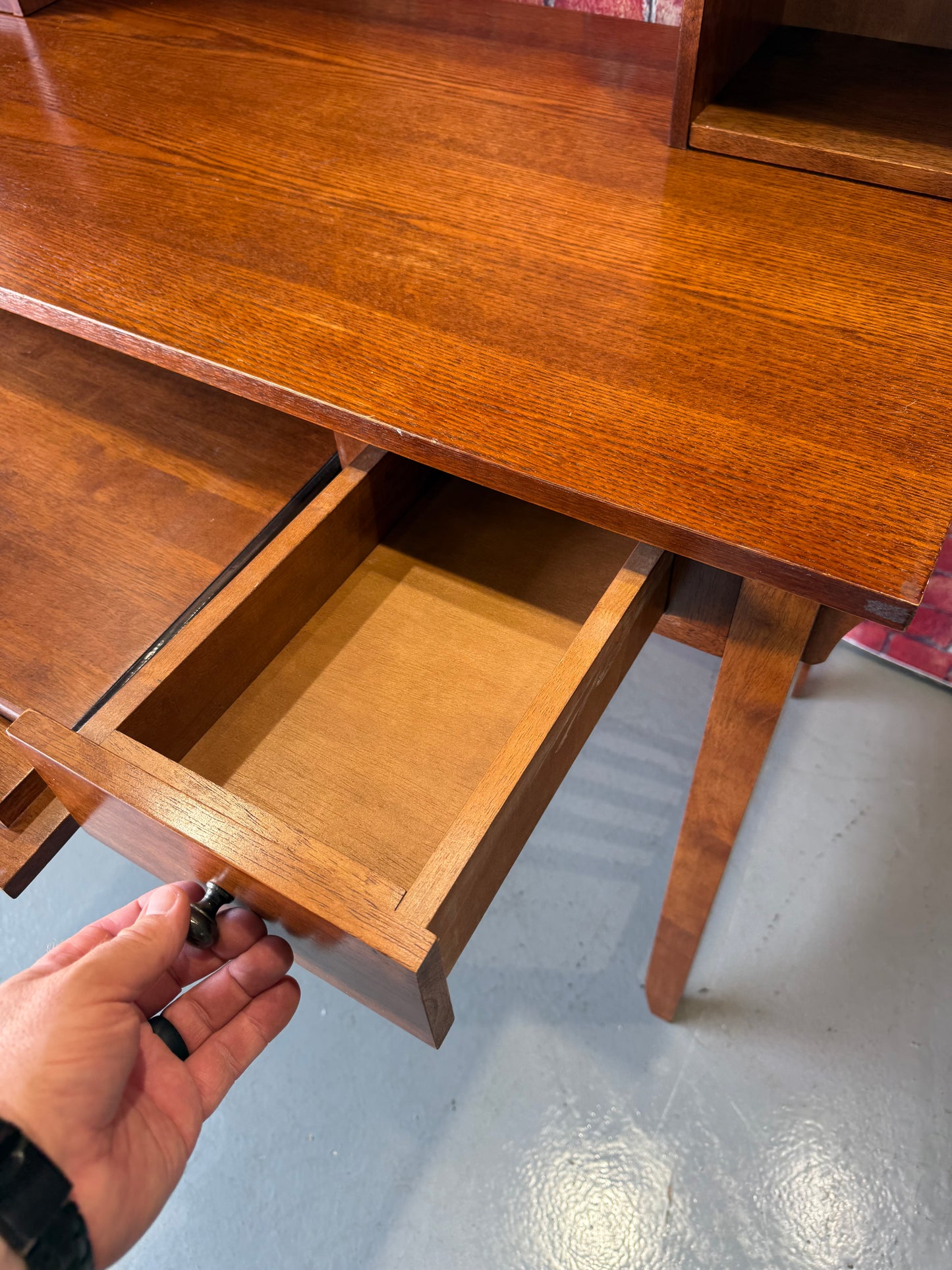 Desk with Hutch/Bookshelf