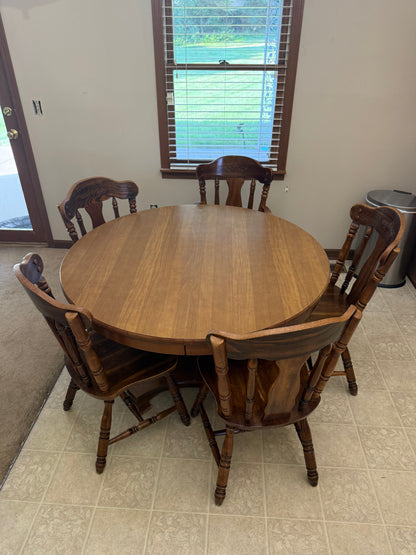 Dining Table & 5 Chairs