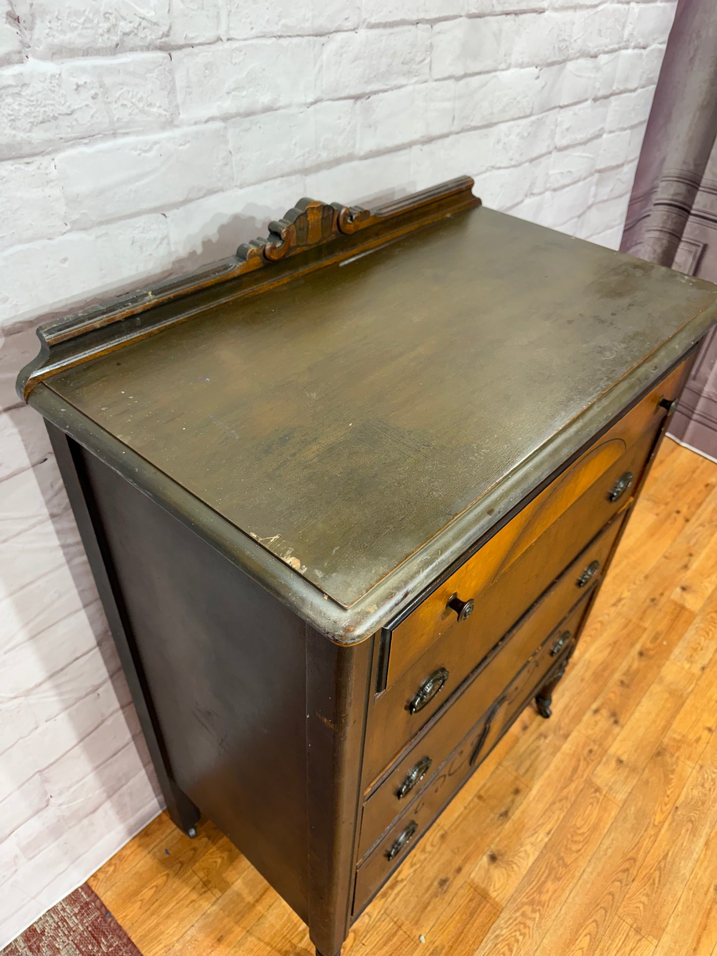 Antique Chest of Drawers