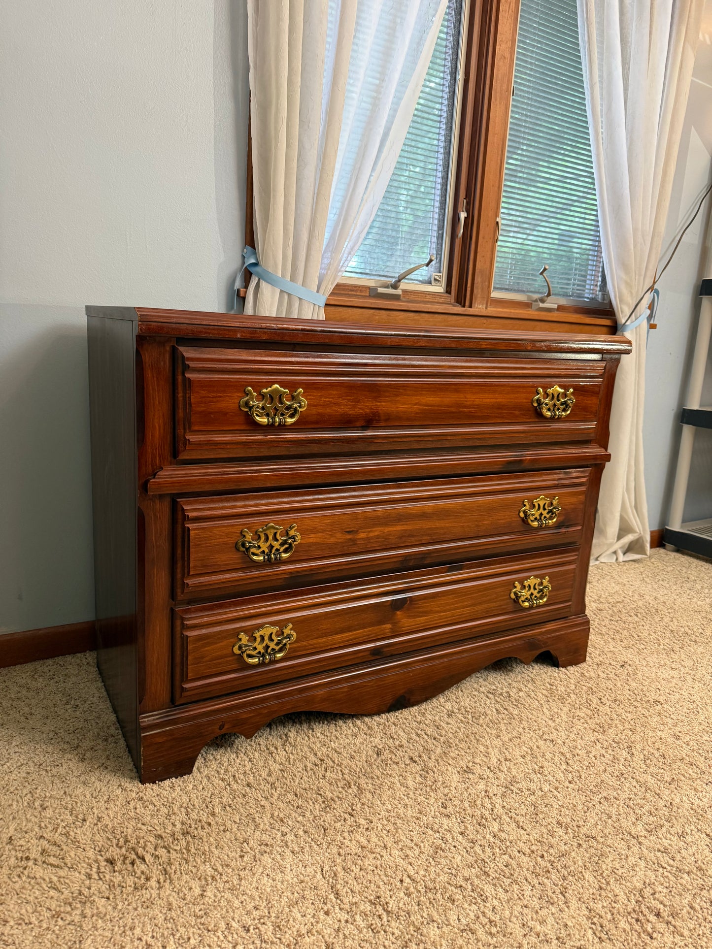 Small Broyhill Dresser
