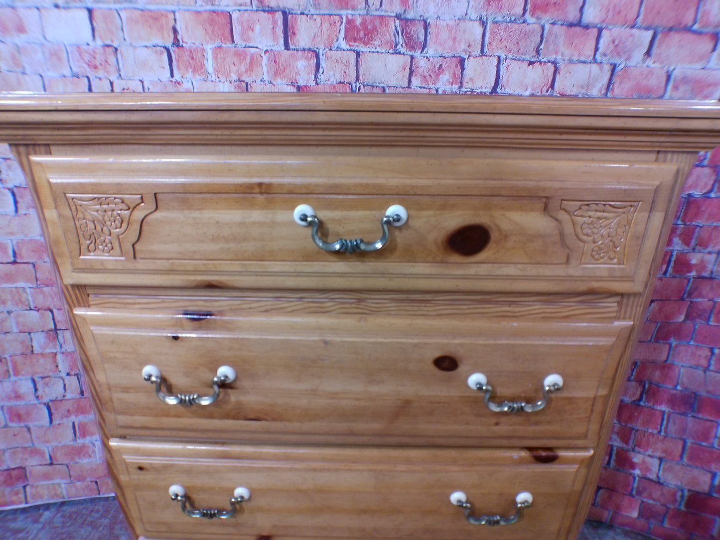Bassett Chest of Drawers