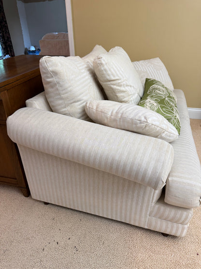 Loveseat - Lazarus