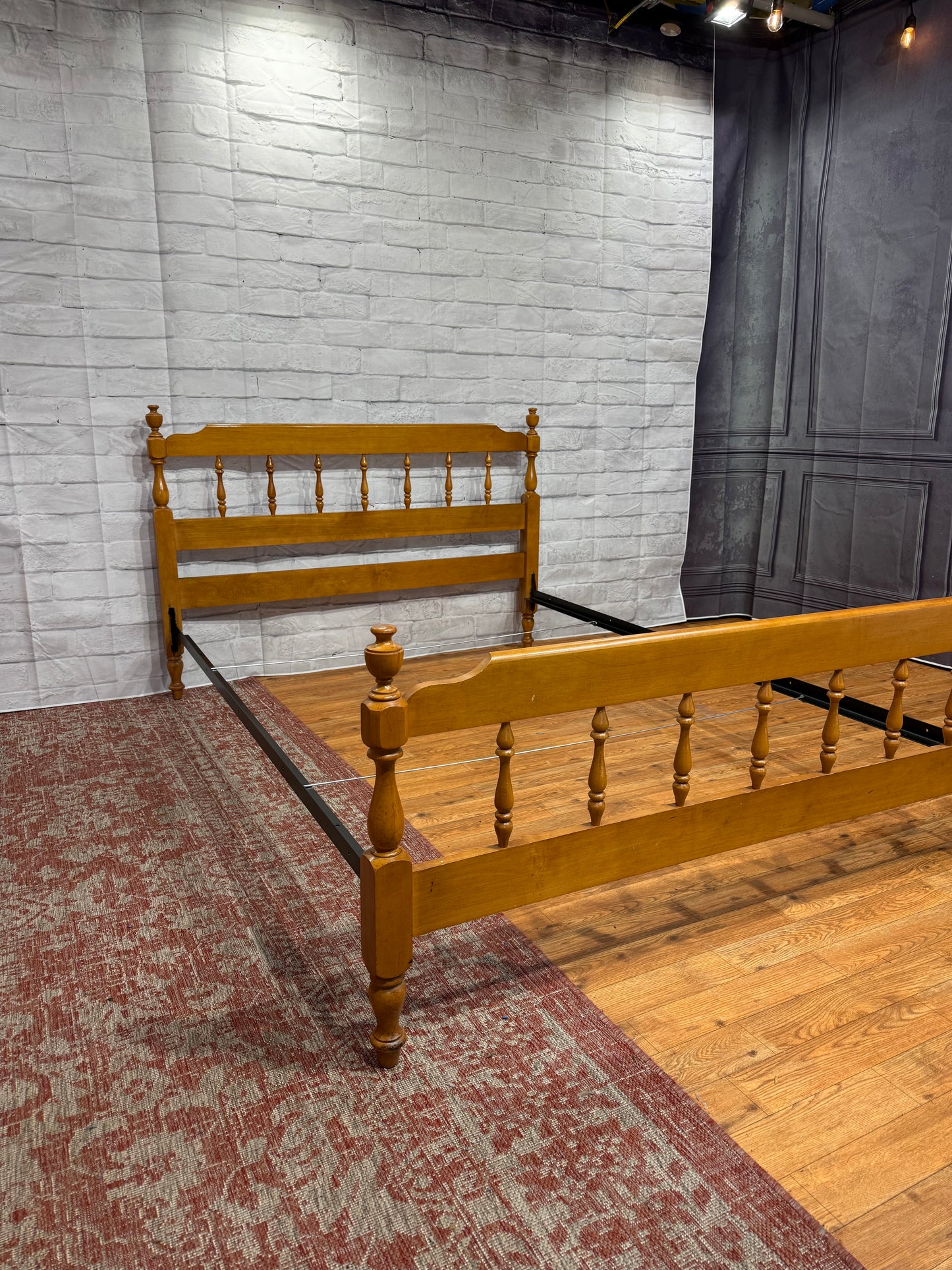 Maple Full Size Bed