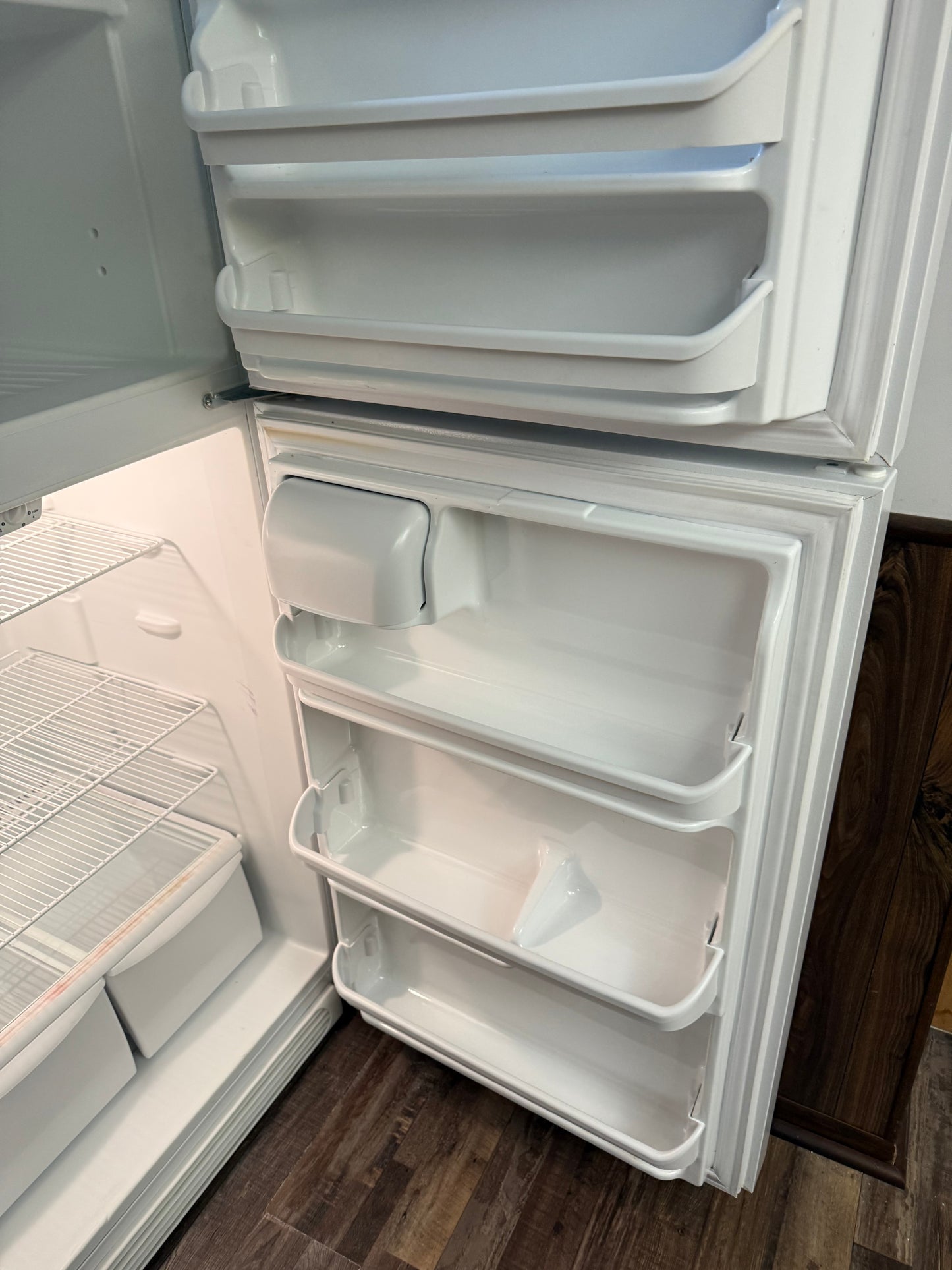Frigidaire Refrigerator