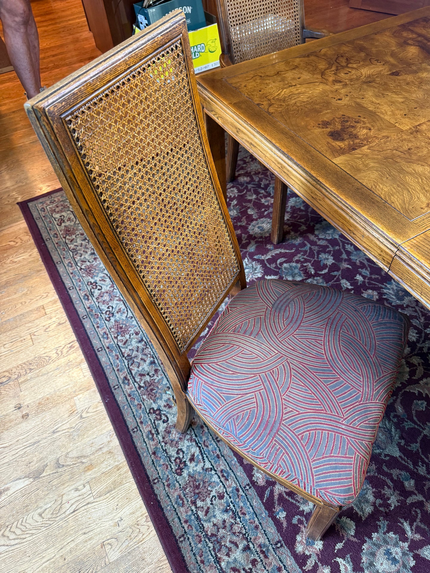 Dining Table & 4 Chairs