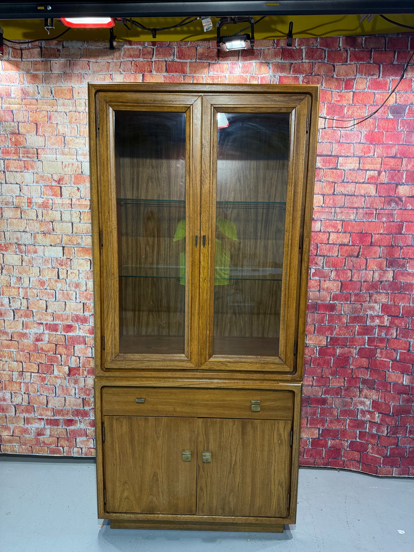 China Cabinet / Bookcase
