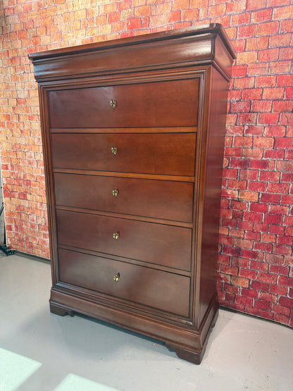 Thomasville Chest of Drawers