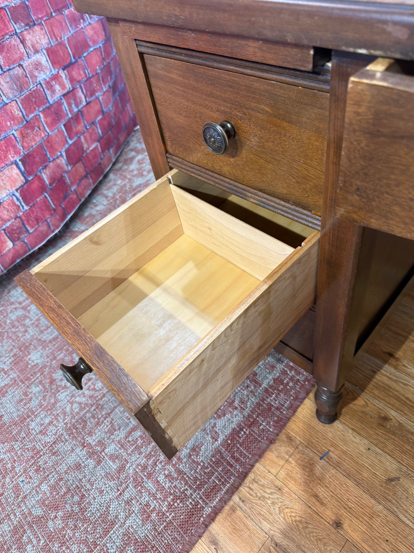 Jackson Desk
