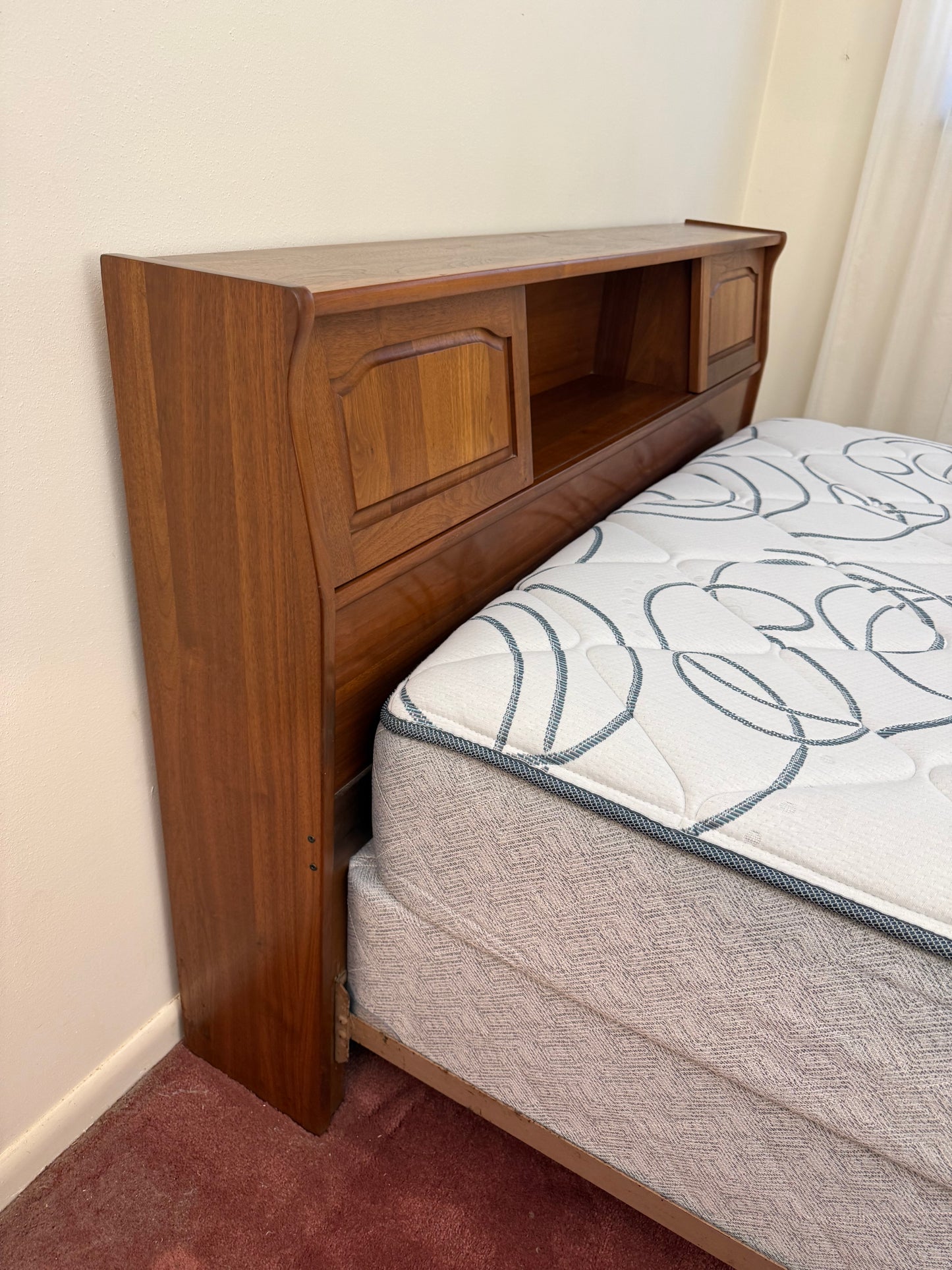 Vintage Full Bed