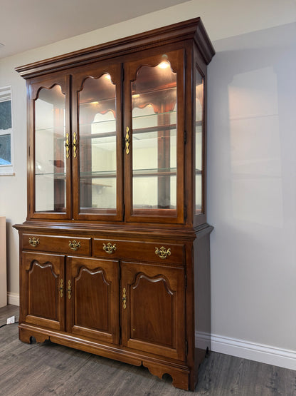 Thomasville China Cabinet