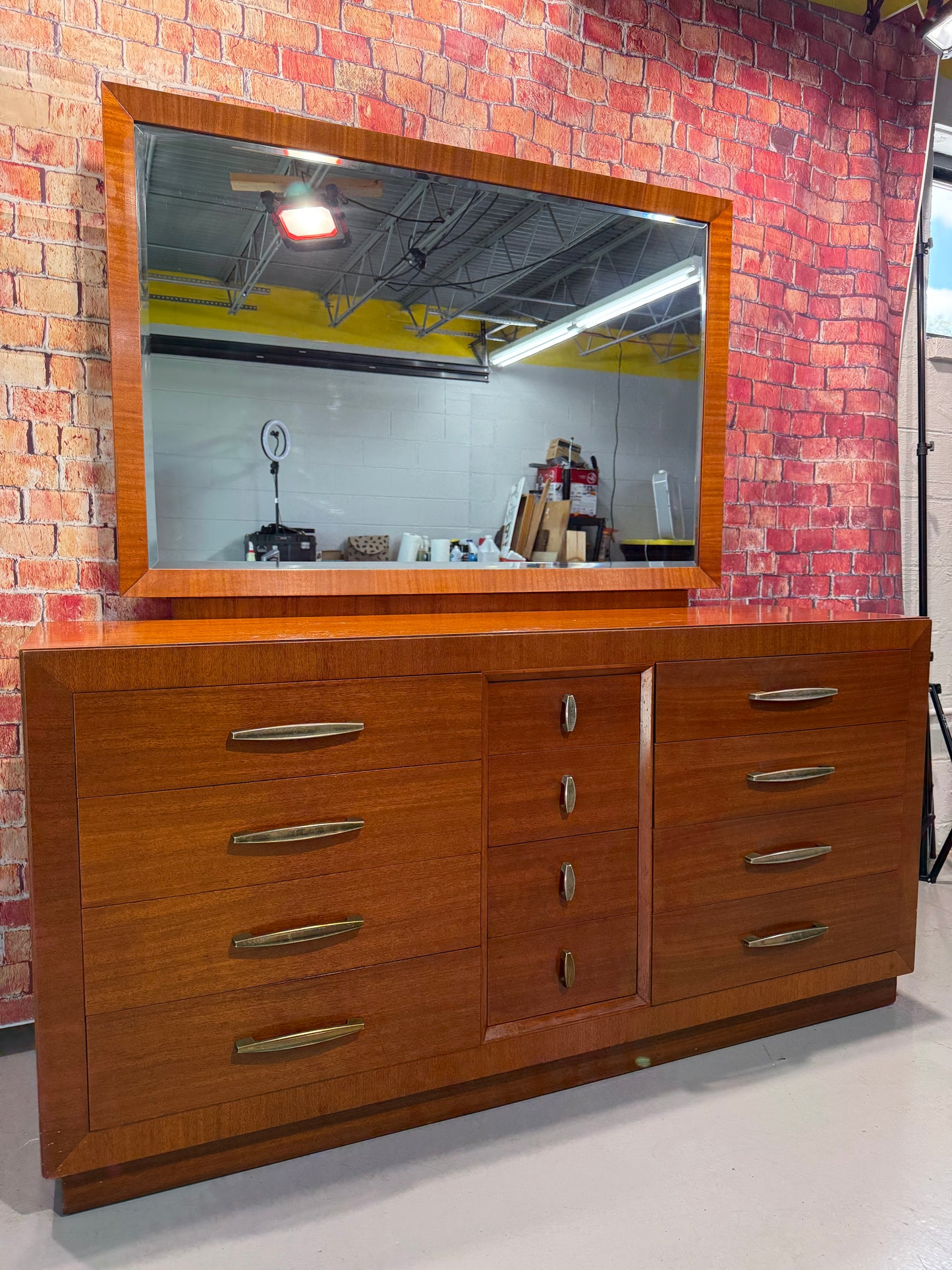 Thomasville MCM Dresser w/ Mirror