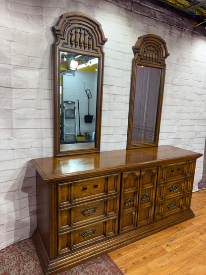 Vintage Dresser w/ 2 Mirrors