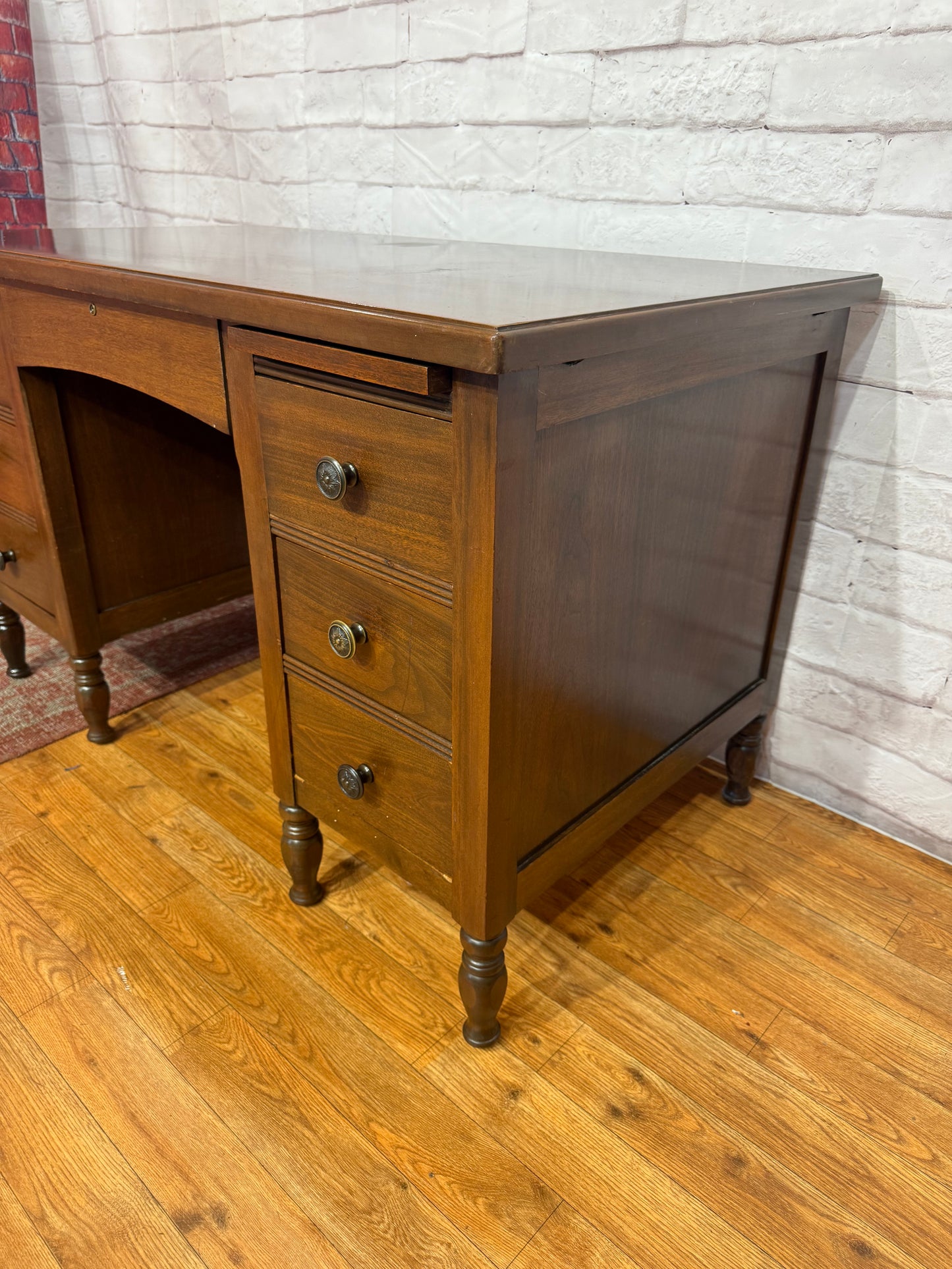 Jackson Desk