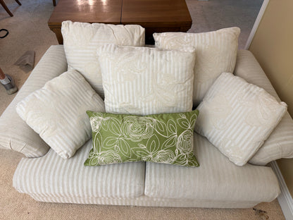 Loveseat - Lazarus
