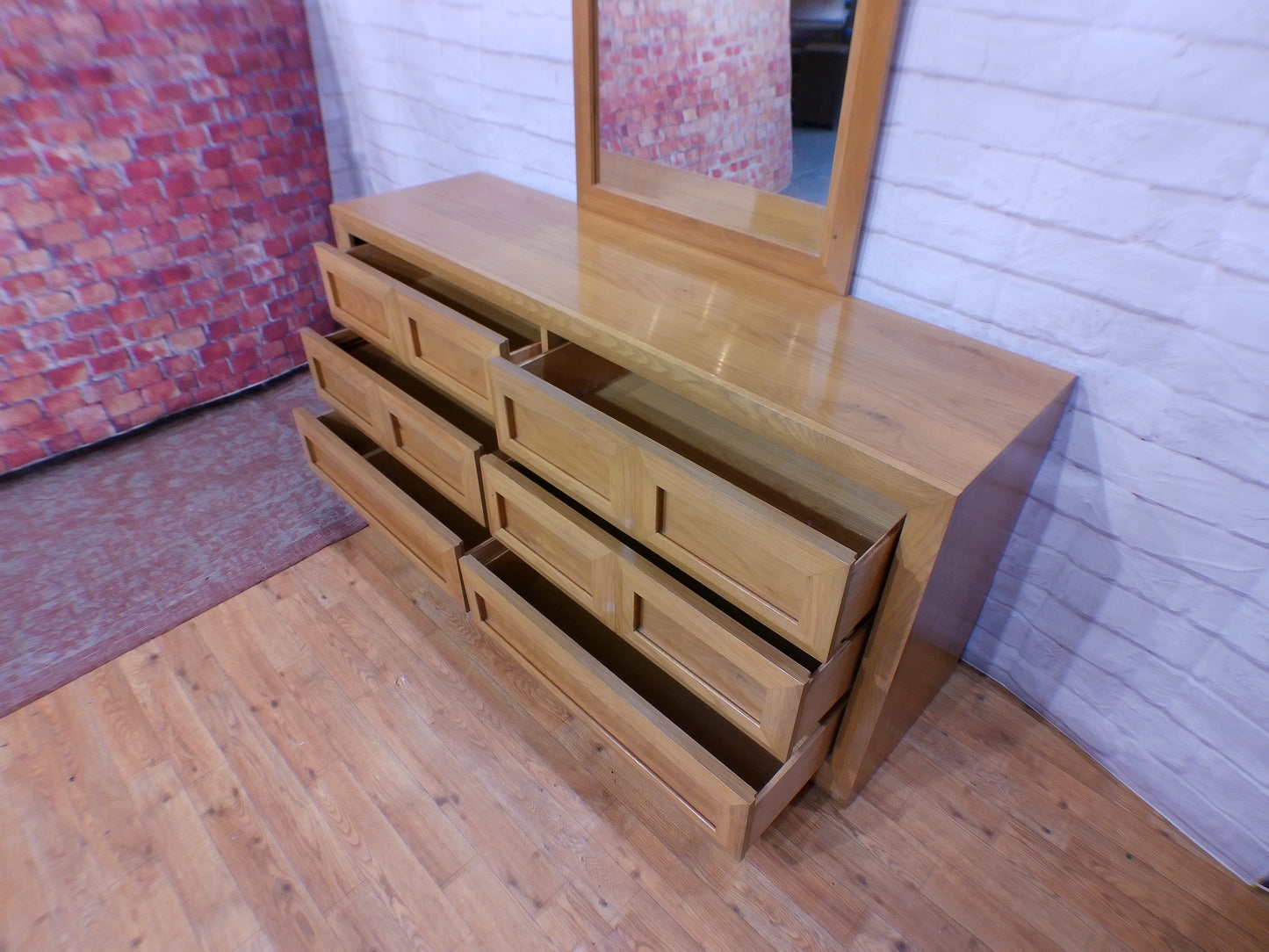Thomasville Dresser & Mirror