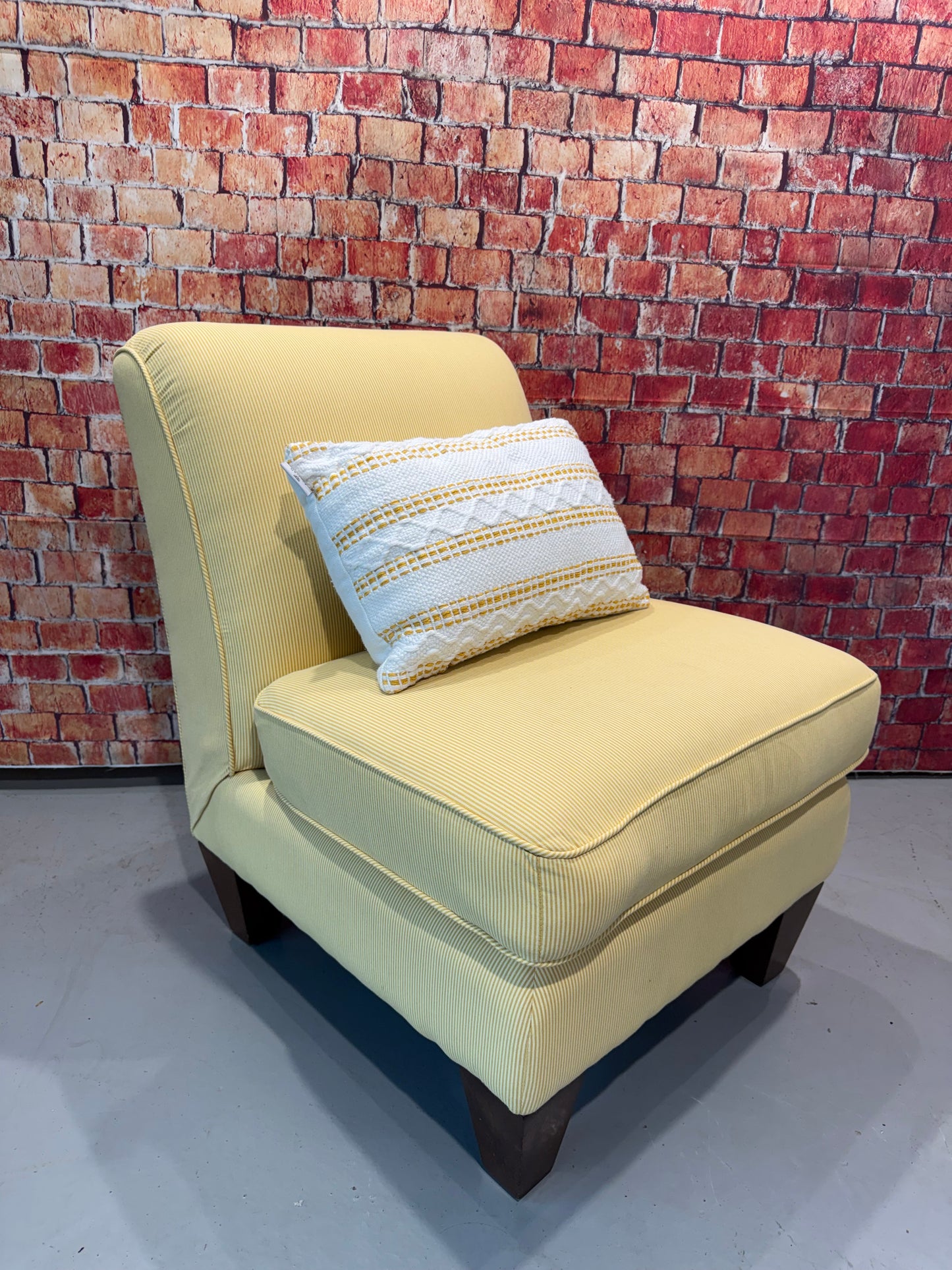 Chair & Pillow