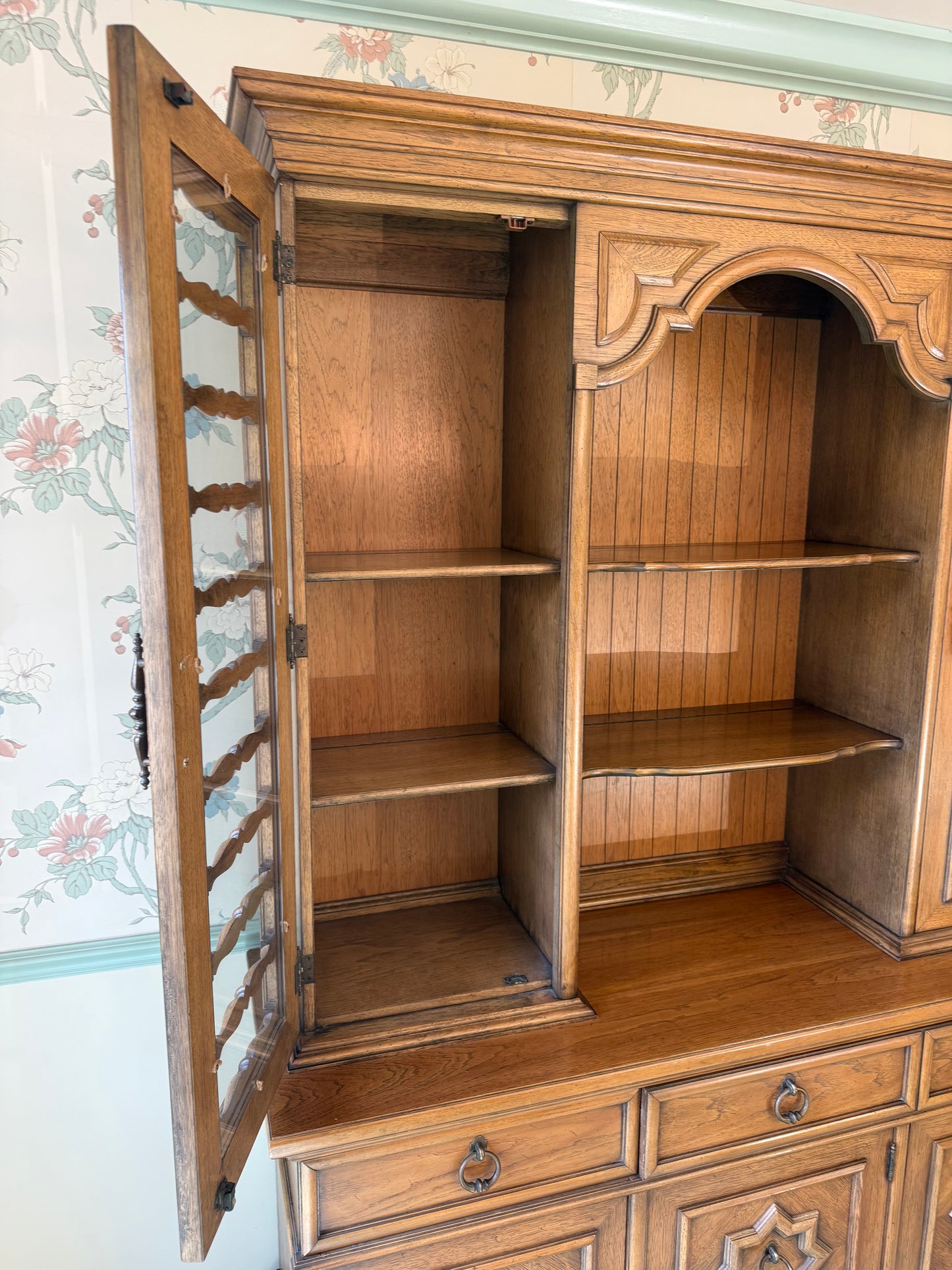 MCM Thomasville China Cabinet