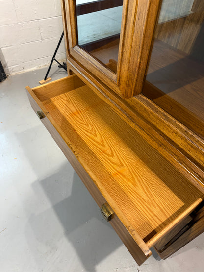 China Cabinet / Bookcase