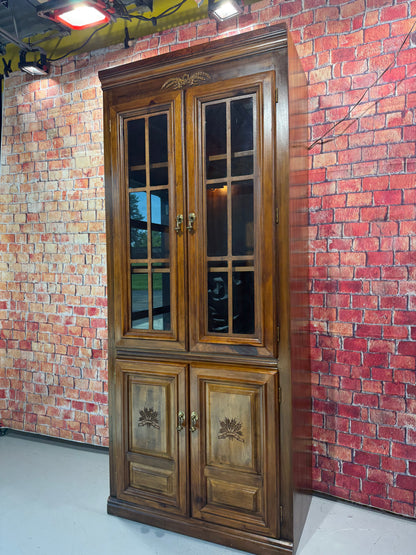 Bookcase / Bookshelf