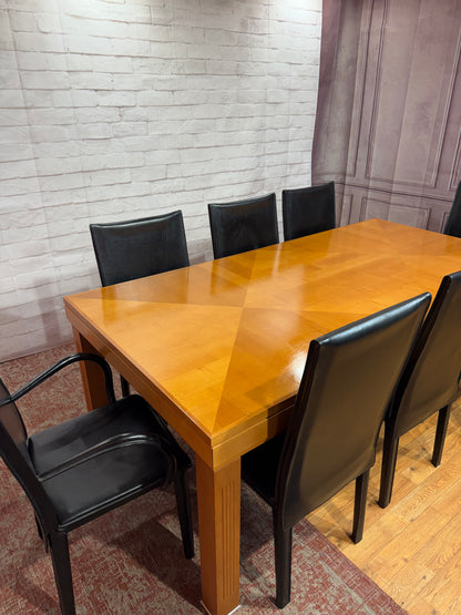 Dining Table & 8 Chairs