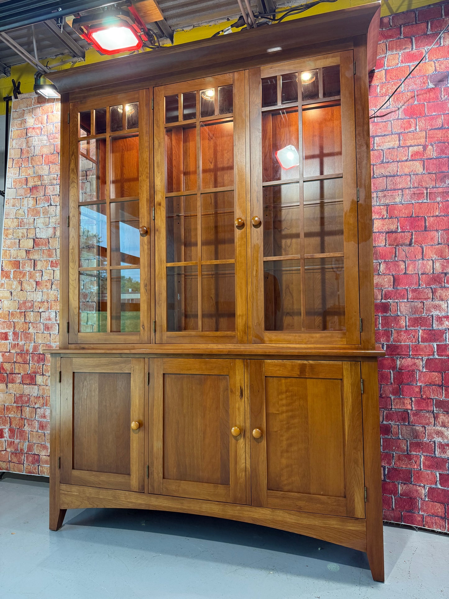 Ethan Allen China Cabinet
