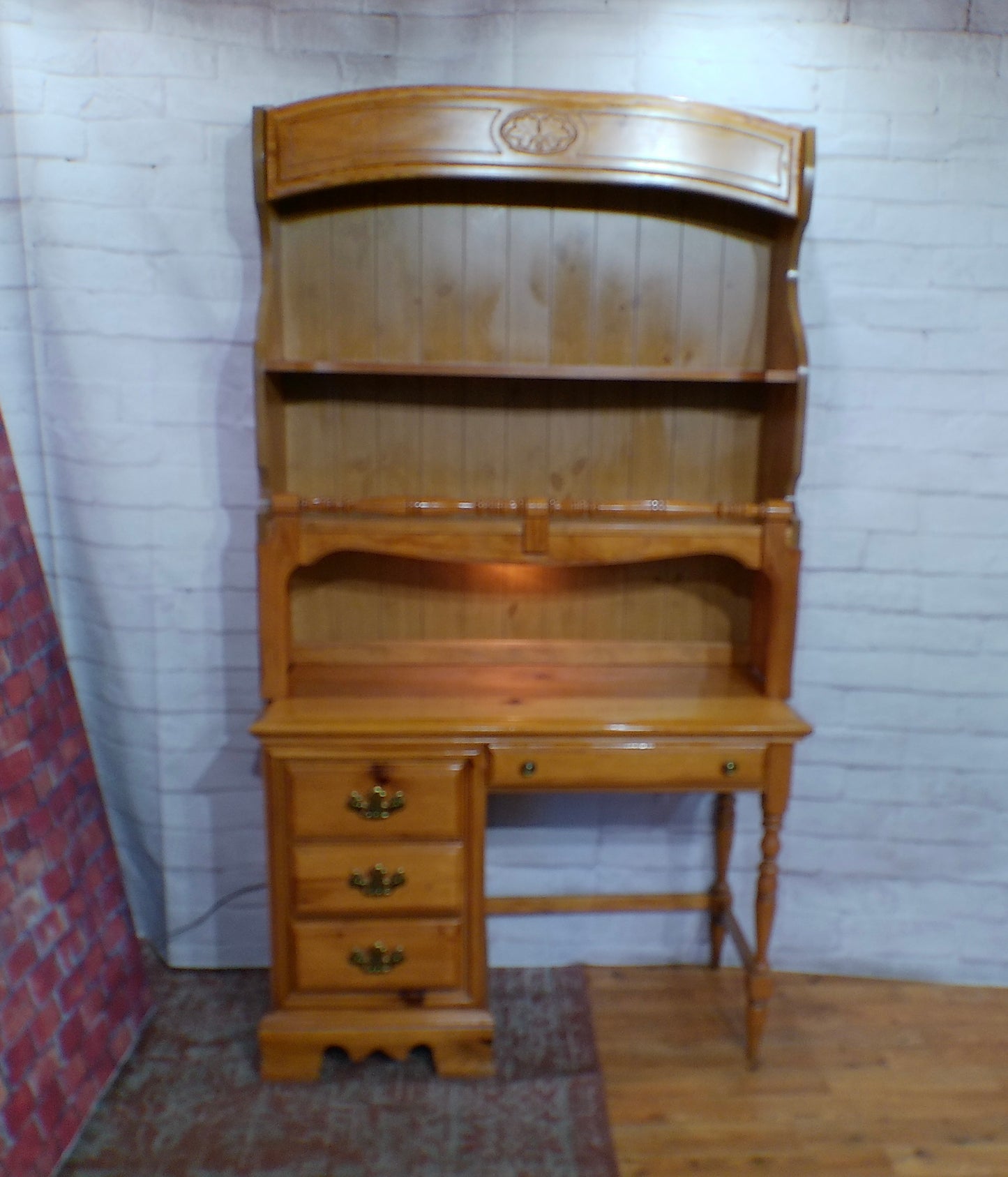 Desk with Hutch