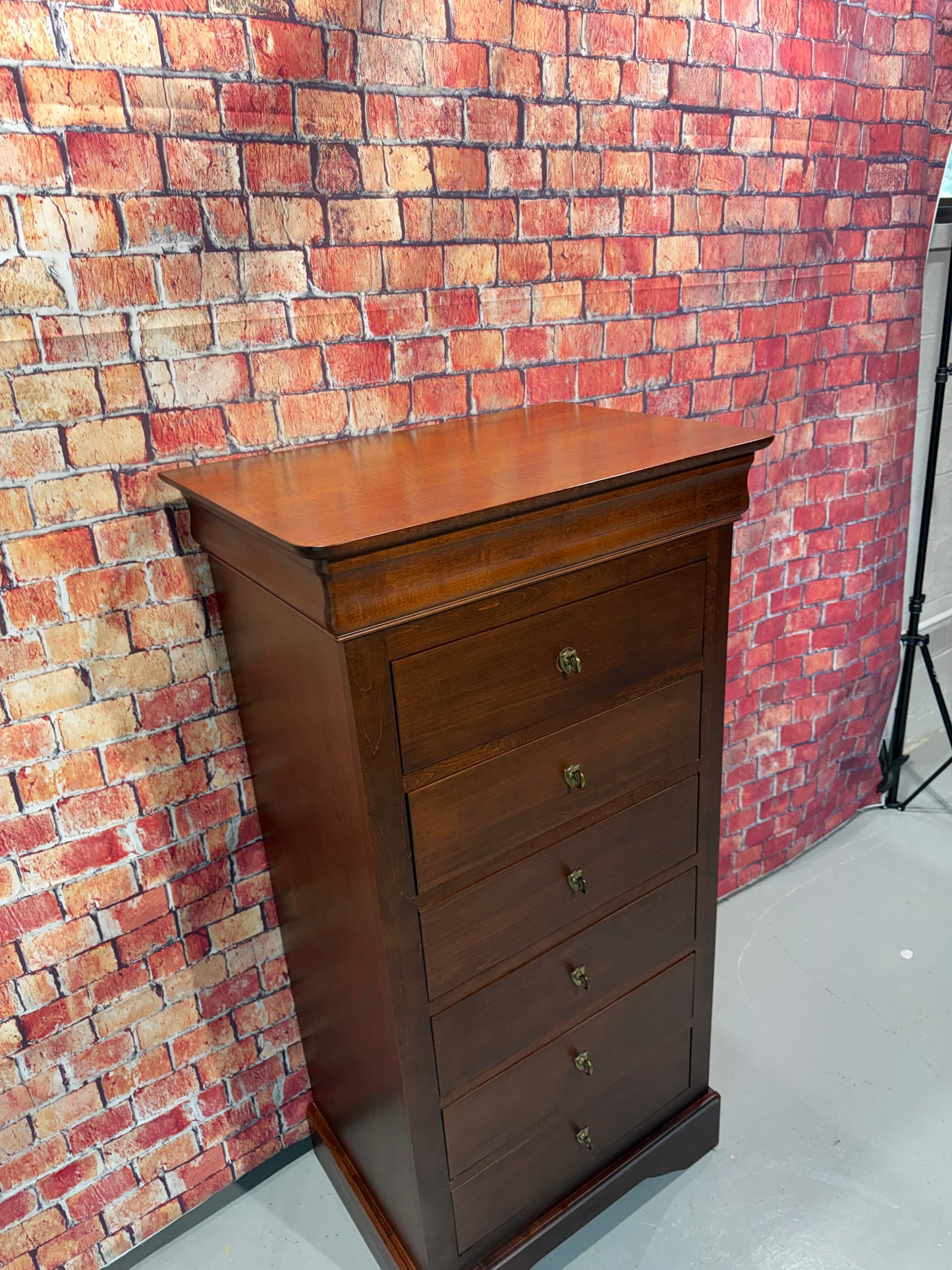 Skinny Chest of Drawers