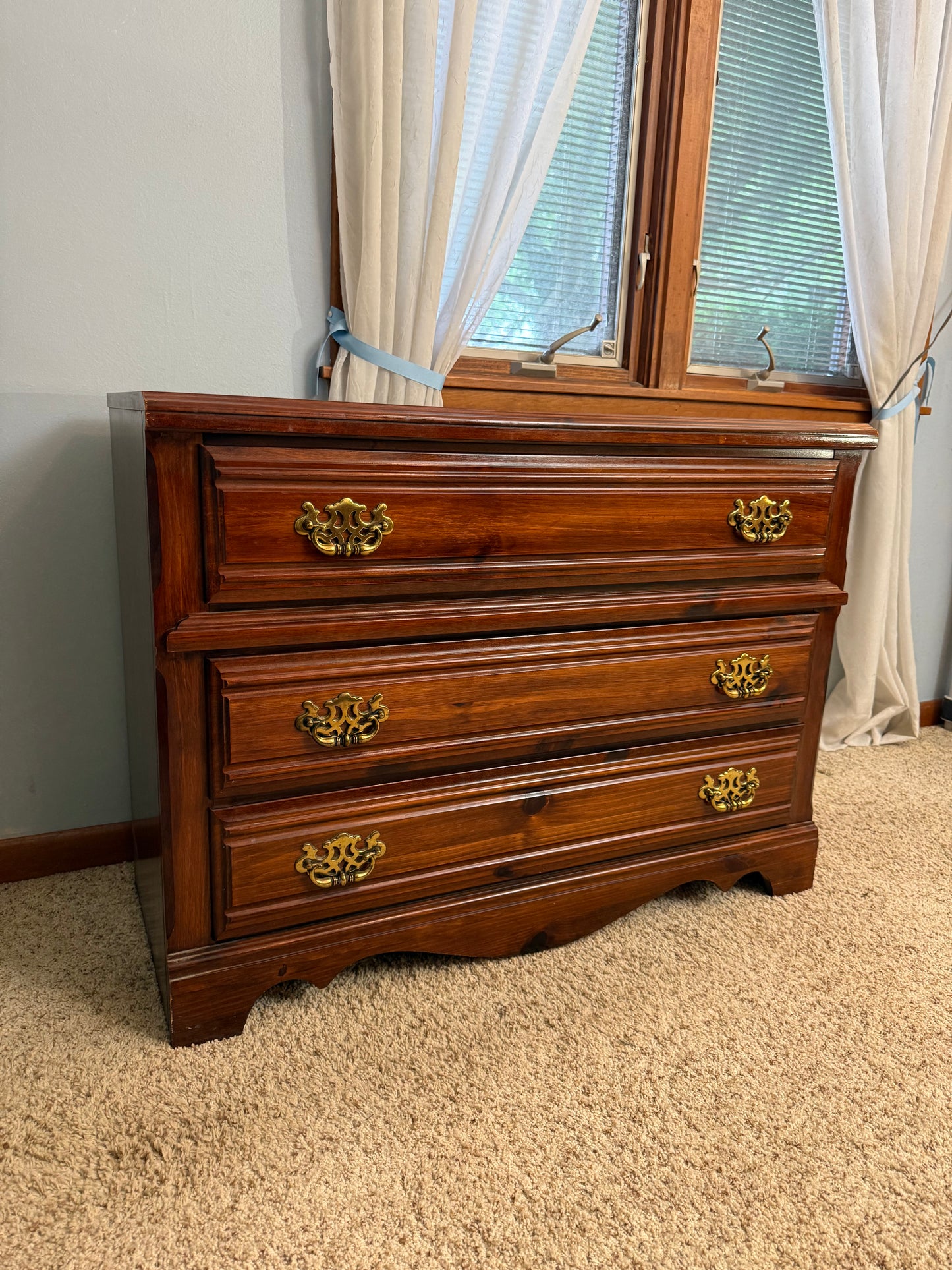 Small Broyhill Dresser