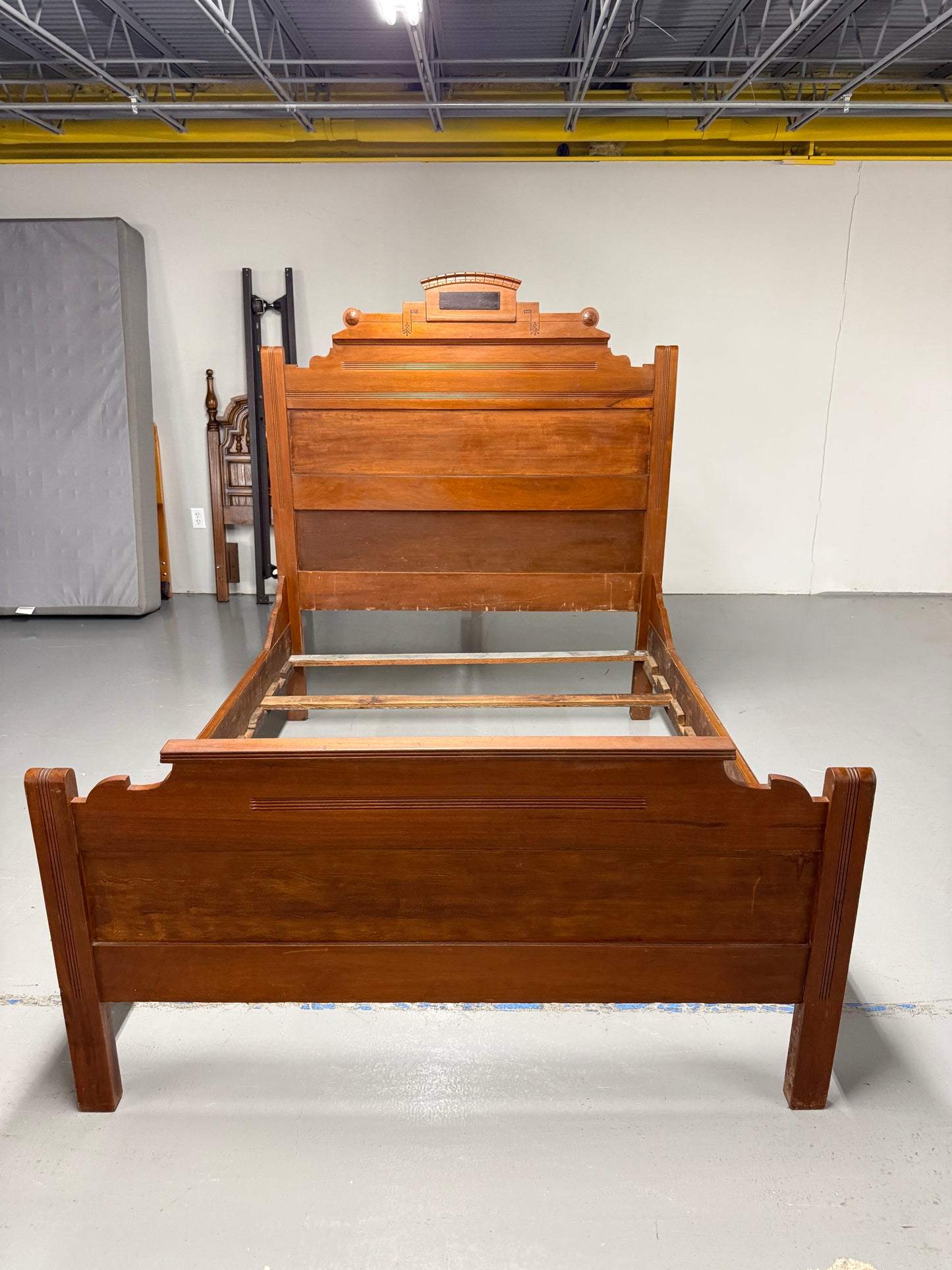 Antique Full Bed