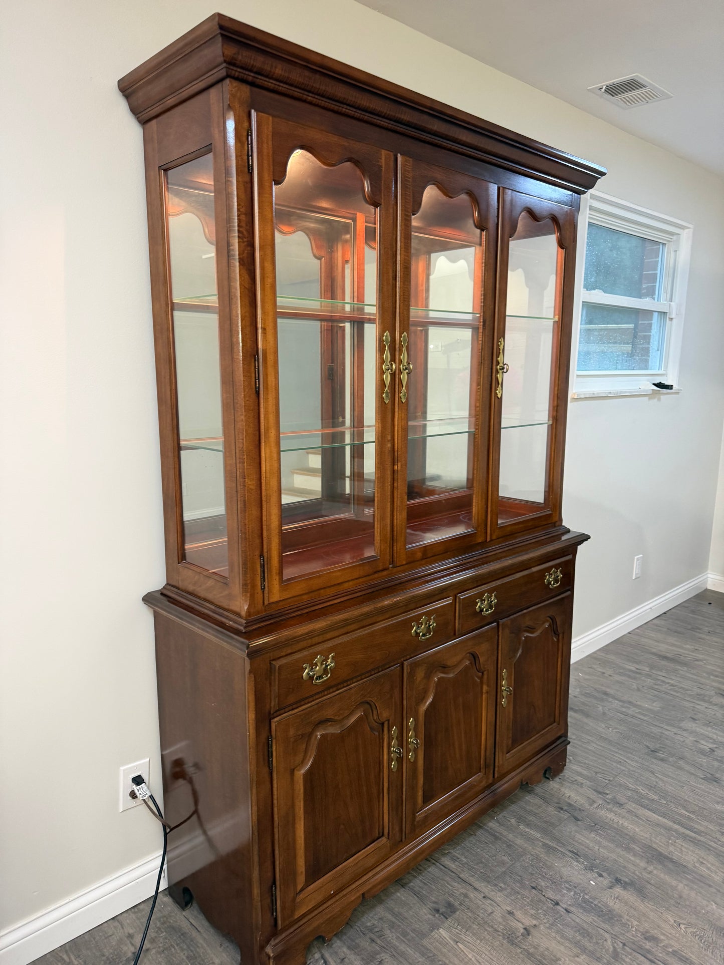 Thomasville China Cabinet