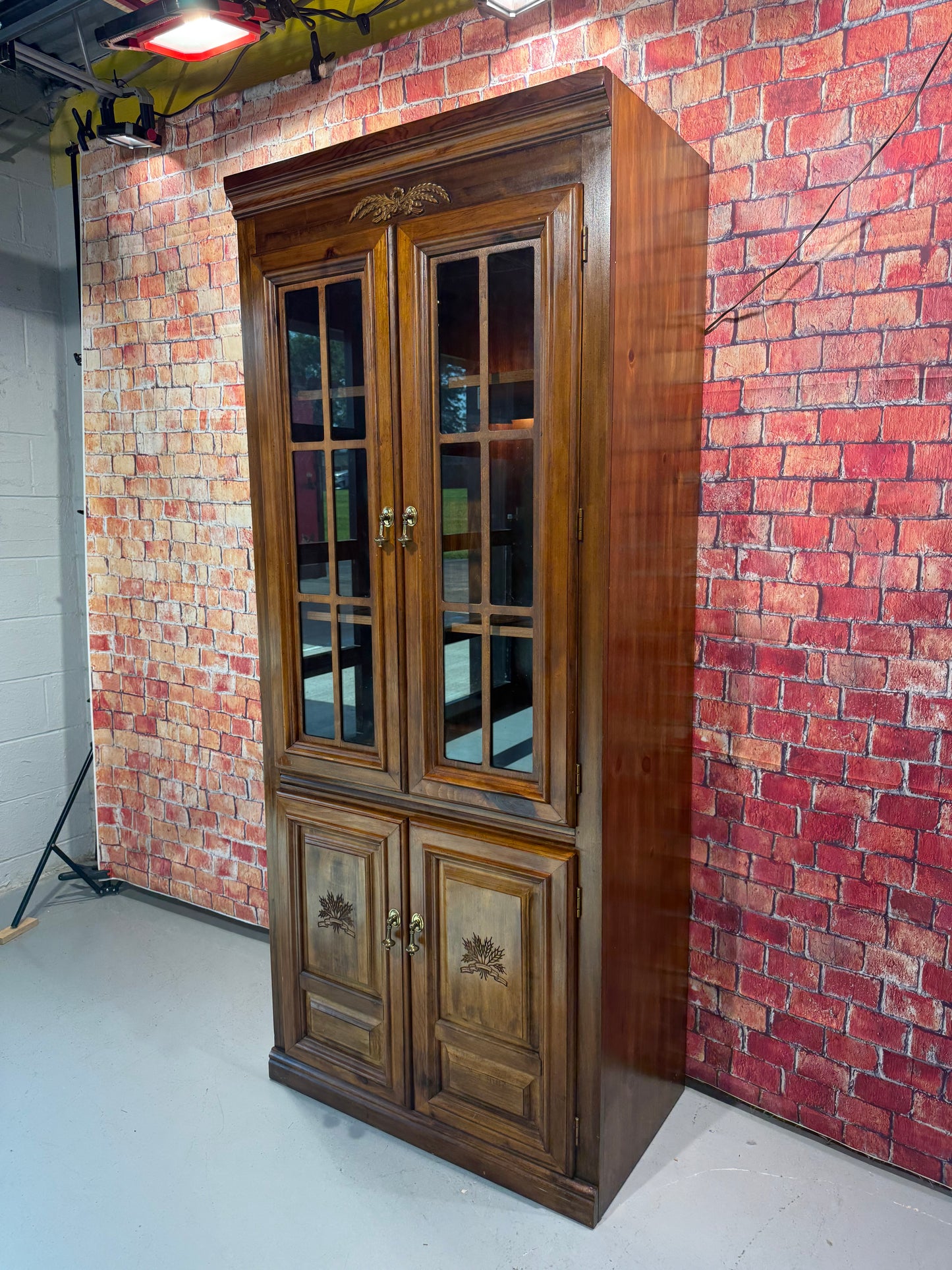 Bookcase / Bookshelf