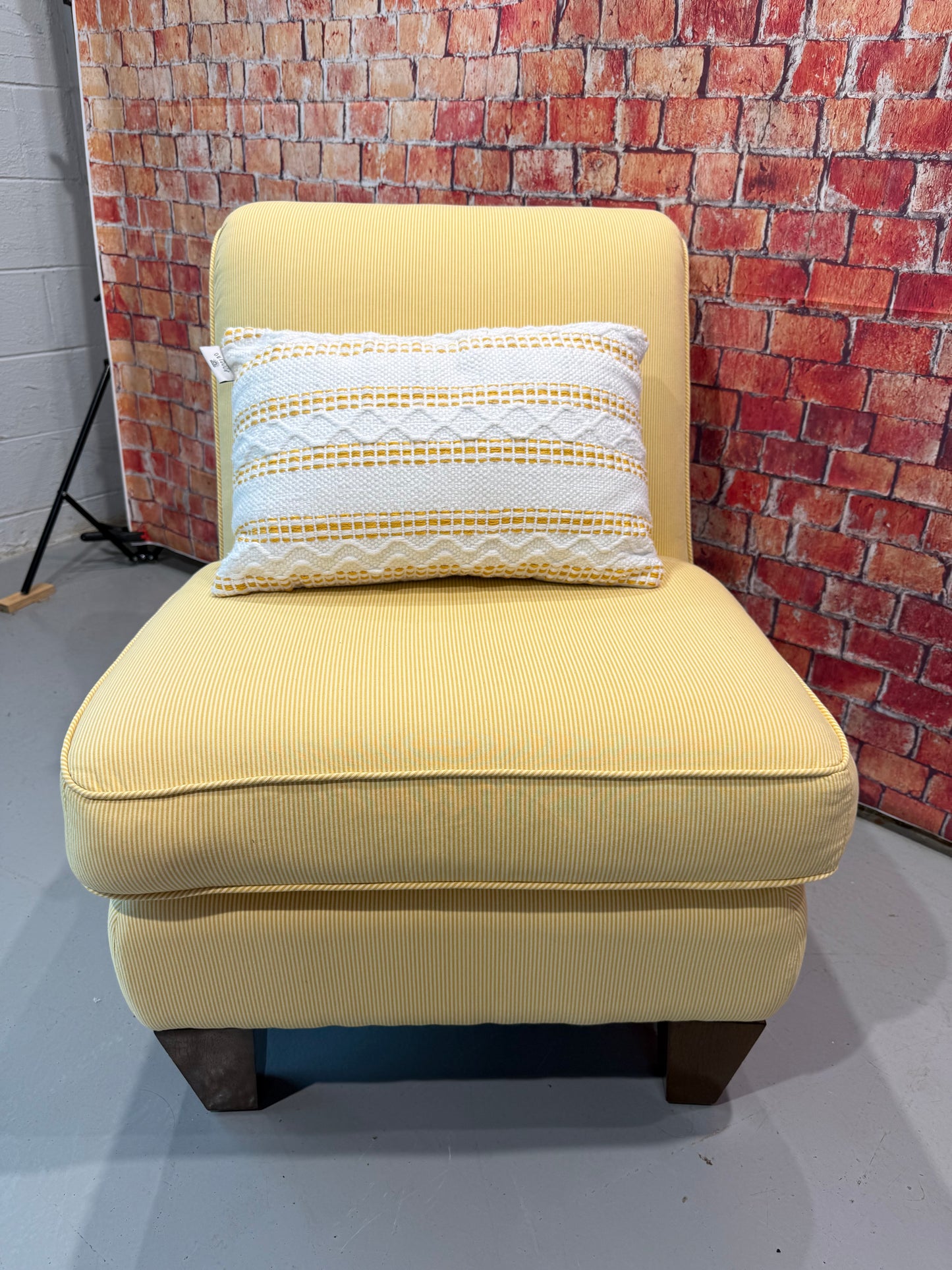 Chair & Pillow