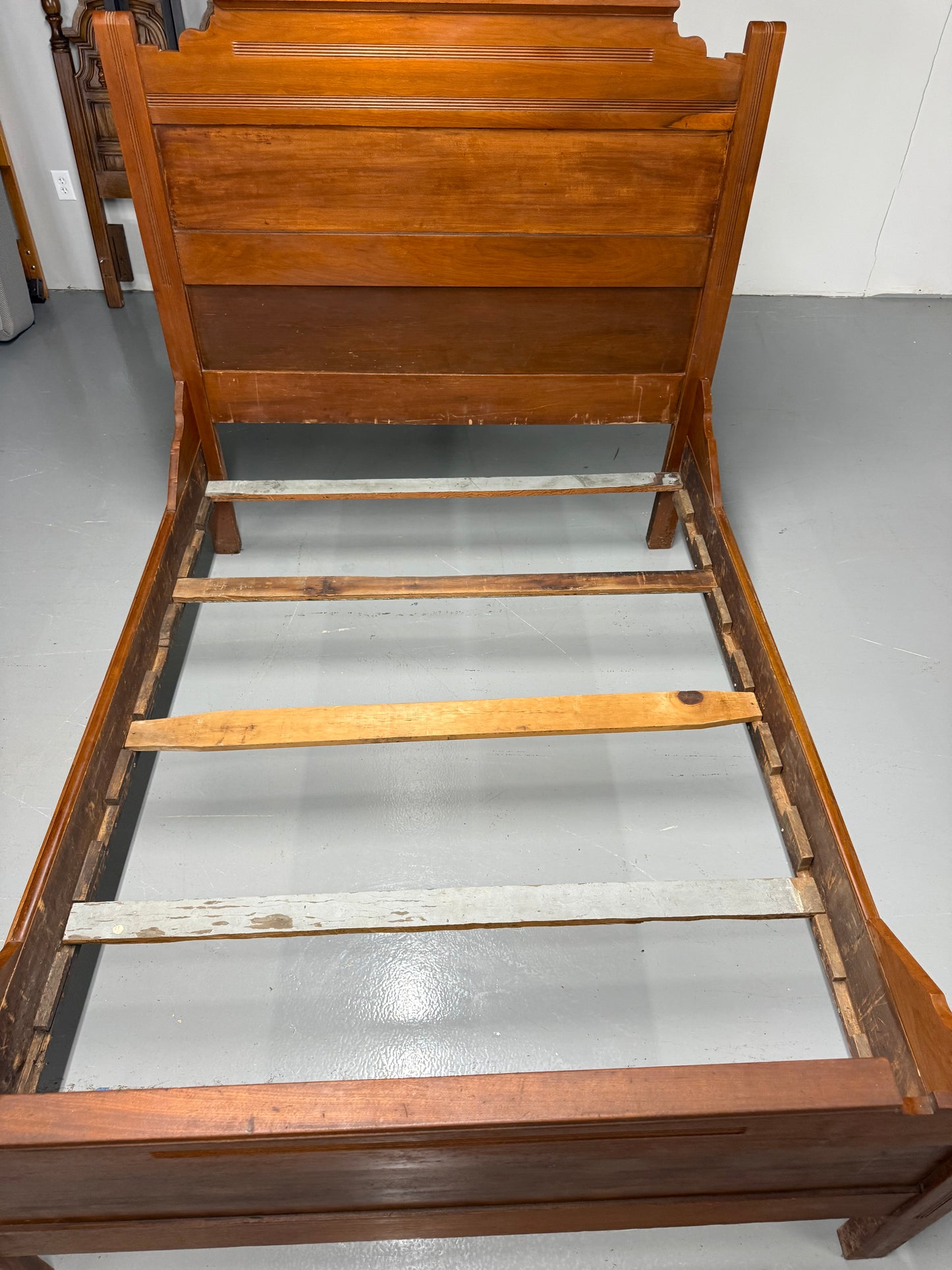 Antique Full Bed