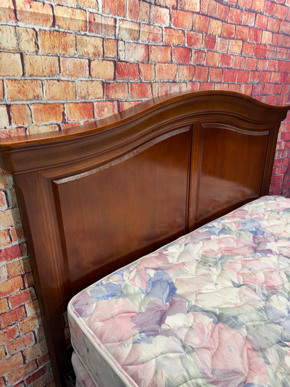 Queen Bed
