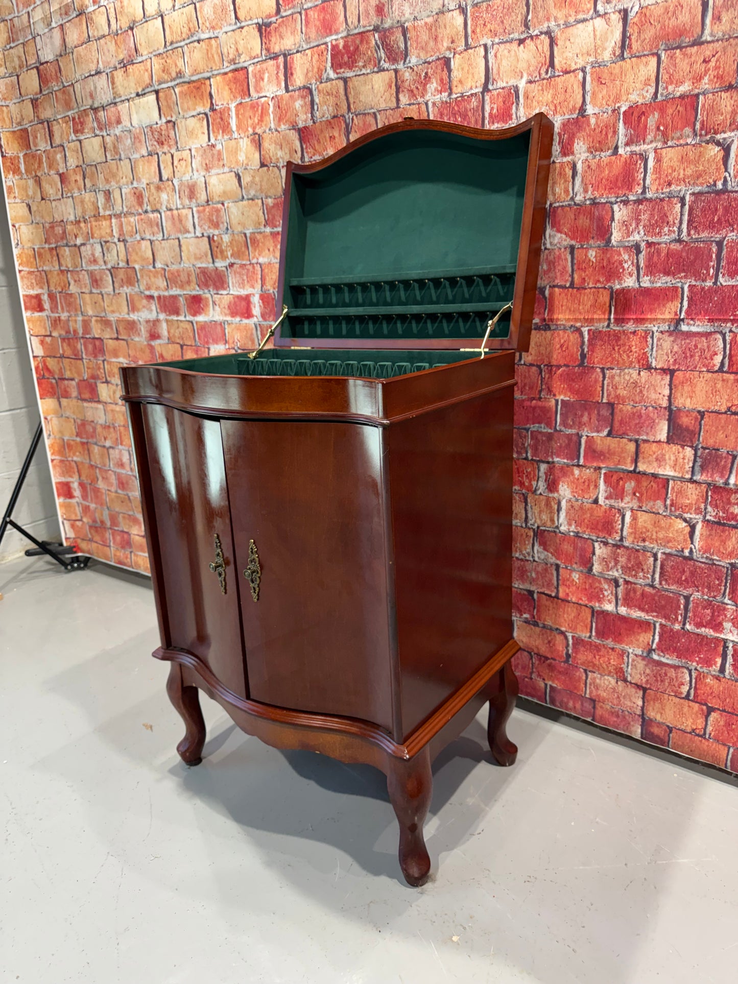 Jewelry / Silverware Chest
