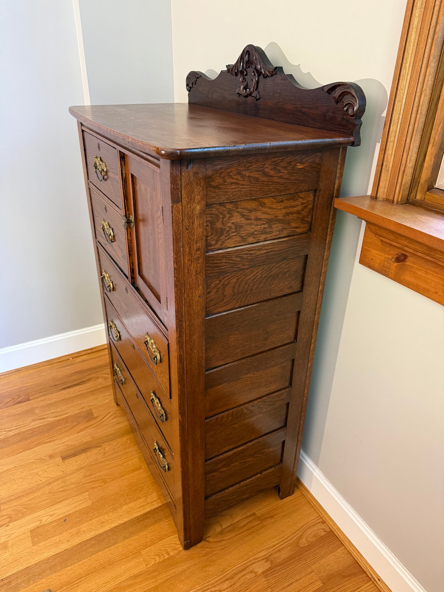 Antique Oak Chest of Drawers